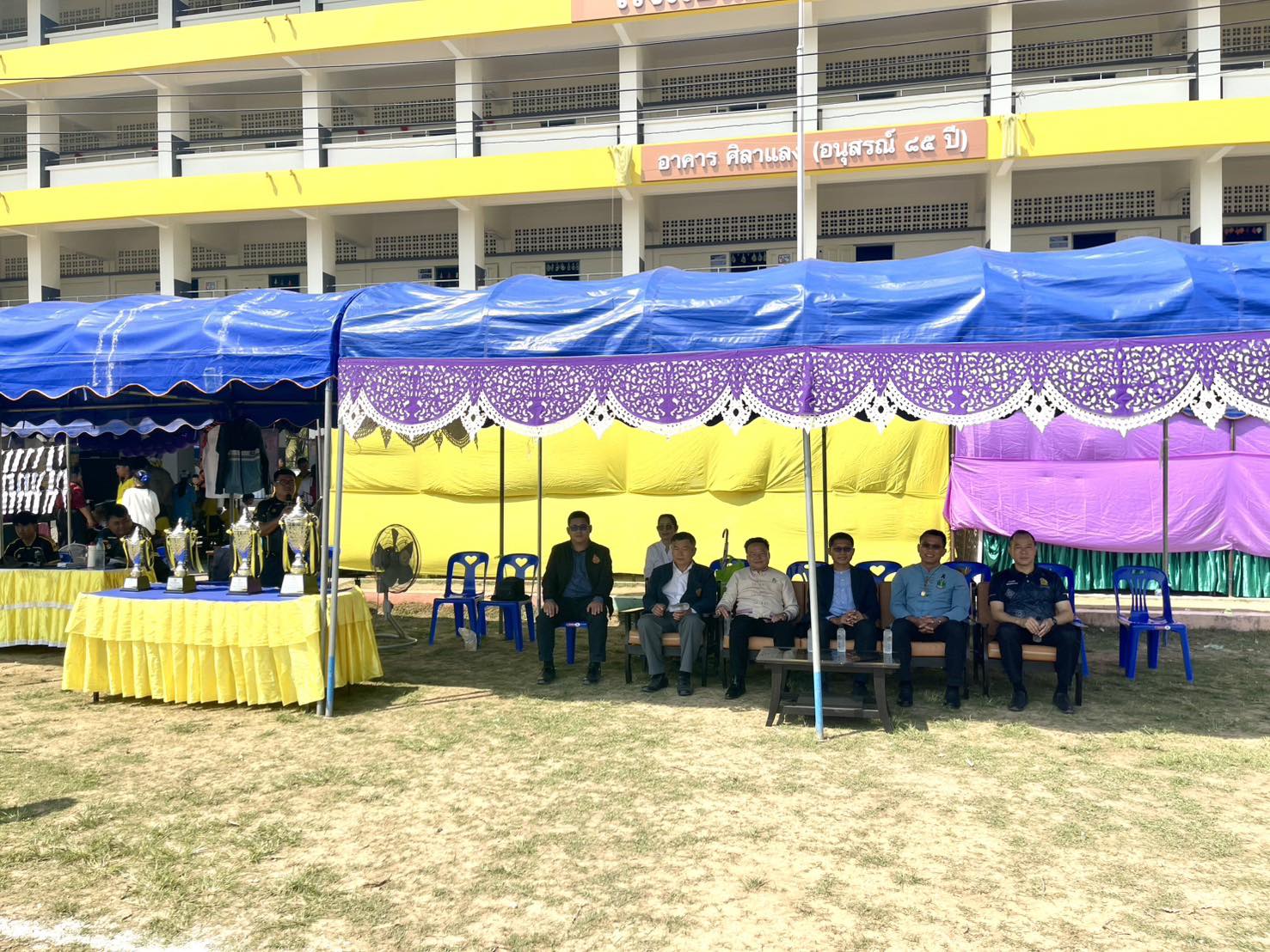 แกลลอรี่